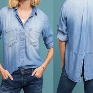 Cloth & Stone Split Back Chambray Button Down Shirt